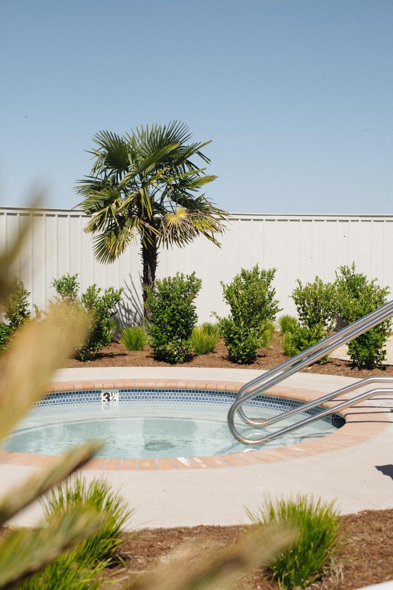 River Lodge Paso - 21 & Over Pool El Paso de Robles Buitenkant foto